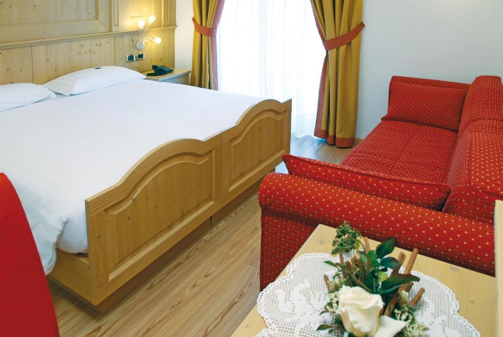 Hotel Gran Vacanze Rooms & Apartments Dimaro Exterior photo