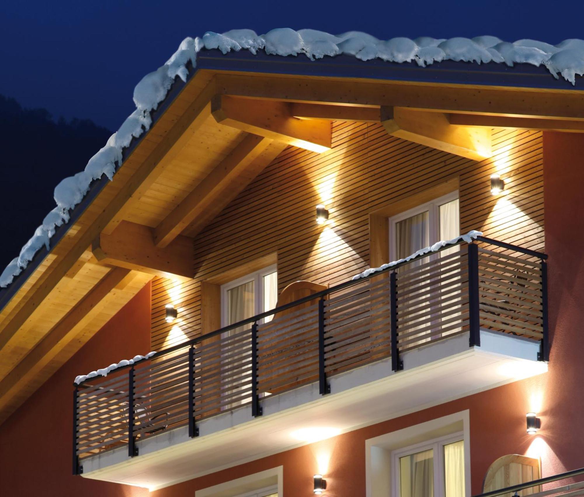 Hotel Gran Vacanze Rooms & Apartments Dimaro Exterior photo
