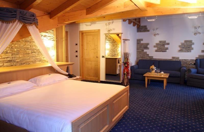 Hotel Gran Vacanze Rooms & Apartments Dimaro Room photo